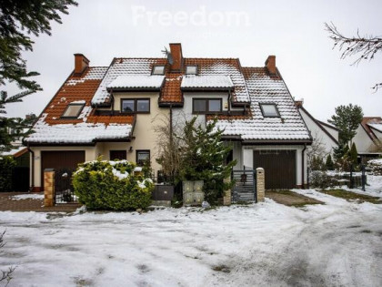 Na sprzedaż w dom w zabudowie bliźniaczej w Piszu.