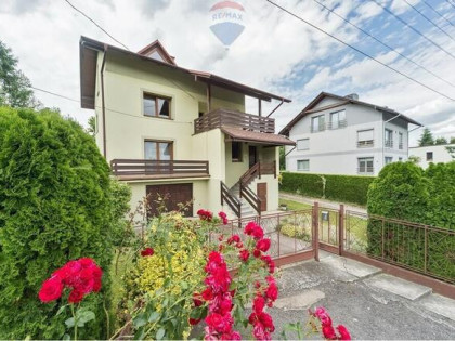 Zadbany dom w Bielsku-Białej Kamienica