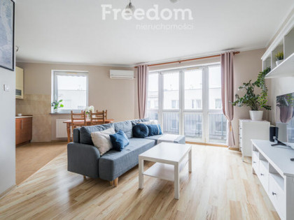 Jasne mieszkanie przy ul. Grochowskiego