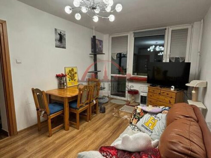 Dwupokojowe z oddzielną kuchnią