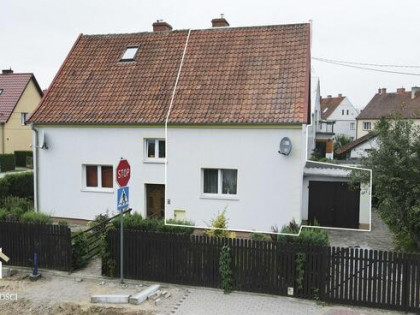 Pół domu lub dwa mieszkania / ul. Struga / garaż / ogródek