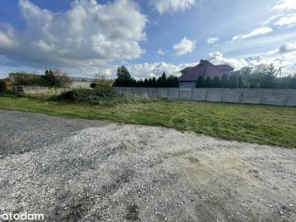 Działka o pow. 1696 m2 usługowo/mieszkalna