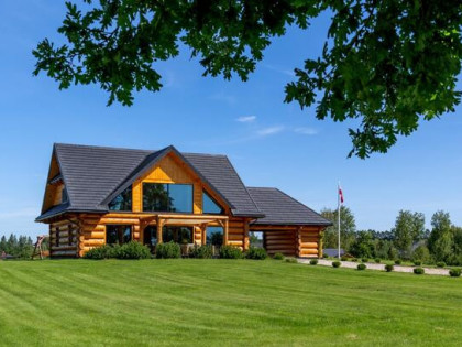 Wymarzony dom z bala nad mazurskim jeziorem