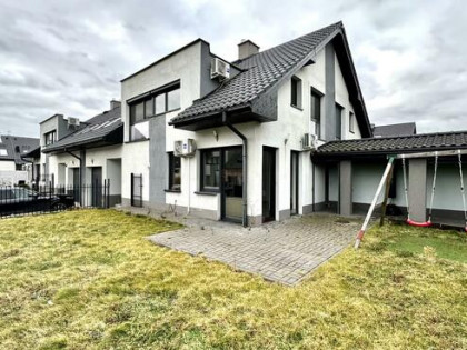 Dom Domasław gm. Kobierzyce, Sosnowa