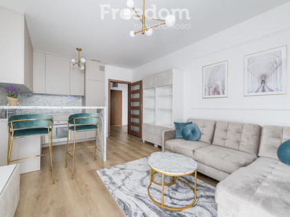 Dwupokojowe mieszkanie w stylu glamour