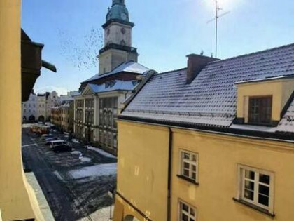 Trzypokojowe mieszkanie z widokim na Ratusz