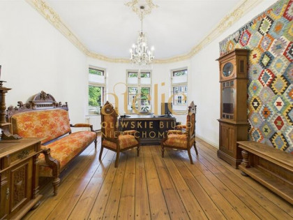 Kamienica z pozwoleniem na rozbudowę Oliwa.