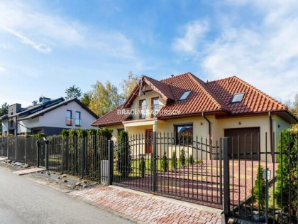 Dom Kraków Bronowice, Bronowice Wielkie, Na Polach