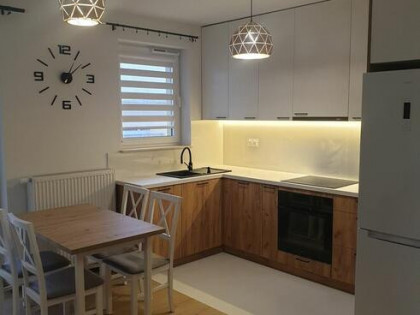 Wynajmę nowe mieszkanie 40 m2 Warszawa Ursus z miejscem post