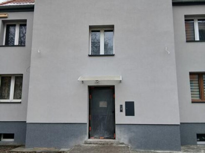 3pokojeOgrzewGazoweKamienicaPoRemoncieUmeblowane