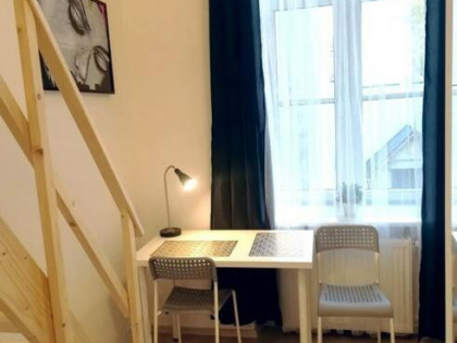 Studio z antresolą- 6 sierpnia 37