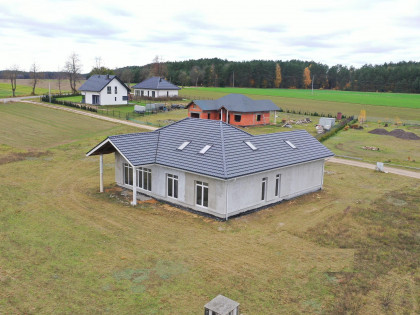 Dom Czerwone rynek pierwotny