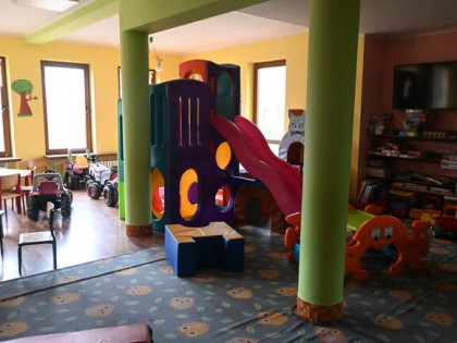 Lokal usługowy 147 byłe przedszkole Wyjamę