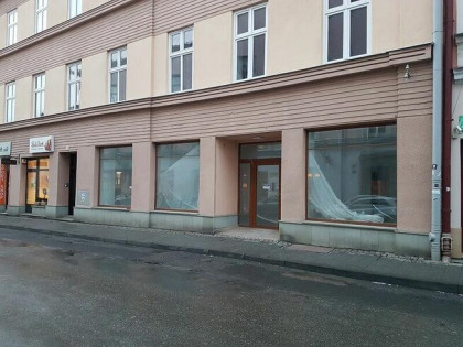 Lokal handlowy w bdb lokalizacji Cieszyna.