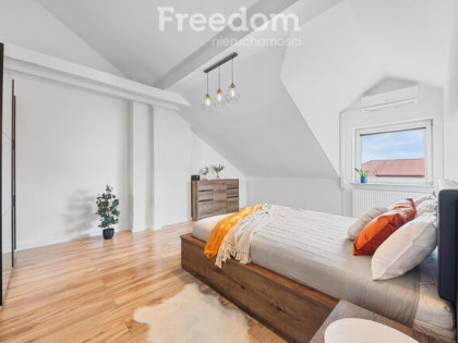 Piękny skrajny segment na granicy Marek i Warszawy