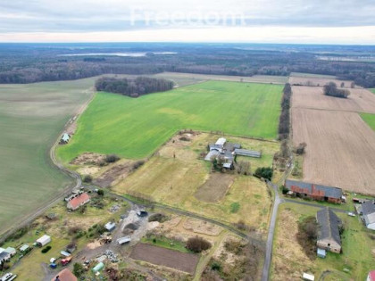 Posiadłość z domem 200 m² i stajnią na  2,4 ha