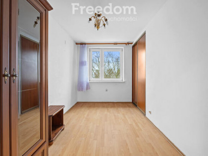 Jasne, dwustronne mieszkanie z potencjałem