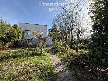 Działka 960m² i dom z dużym potencjalem, Starołęka