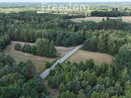 Działka budowlana przy zaciszu lasu