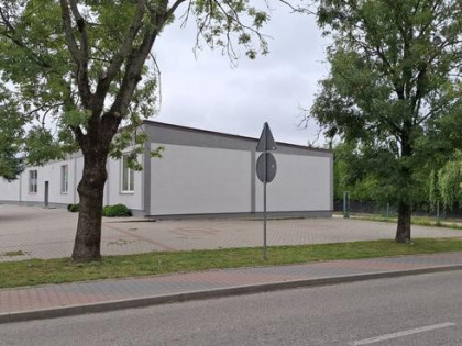 Lokal usługowy 470m² w centrum Troszyna + parking