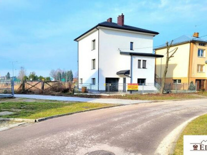 Dom Łuków, Elizy Orzeszkowej