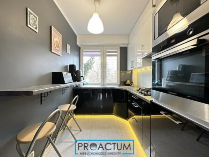 Skarpa, 3 pokoje, 1 piętro, loggia, las