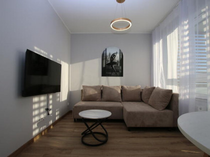 jasne, nowoczesne, nigdy niezamieszkałe