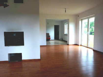 Dom sprzed.Skarbiszowice Gm.Tułowice, 20km.od Opol