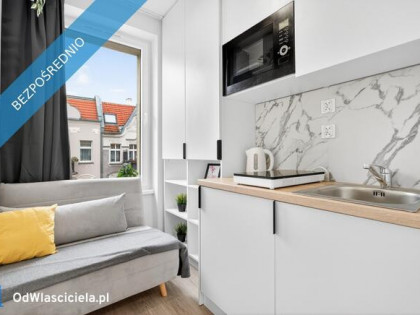 Nowoczesny pokój z prywatną łazienką obok uczelni.