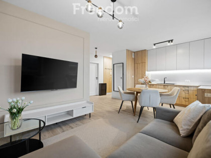 Komfortowe, nowe, mieszkanie z dwoma sypialniami