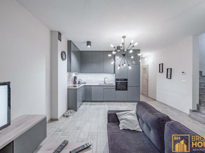 Dom Opole, Aleja Goździkowa