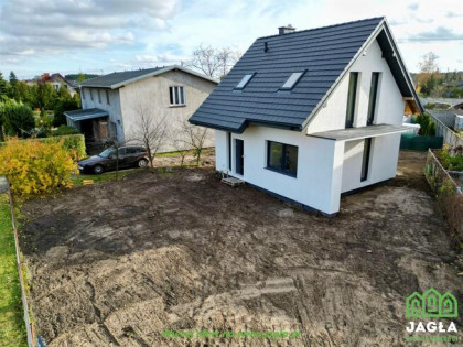 Dom Dąbrowa Chełmińska, Bazowa