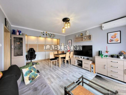 M-3 53m2, po remoncie, klimatyzacja, winda, balkon