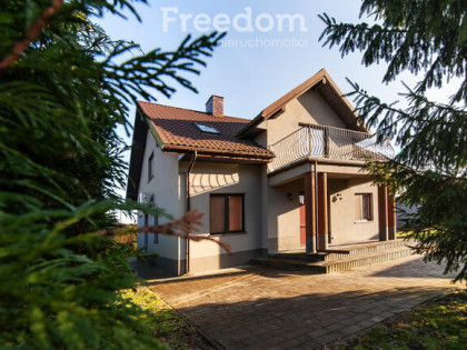 Komfortowy dom z ogrodem i garażem w Księstwie