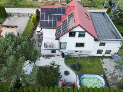 Duży Dom wolnostojący w Chwaszczynie