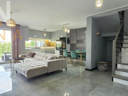 Wyjątkowy dom w zabudowie bliźniaczej