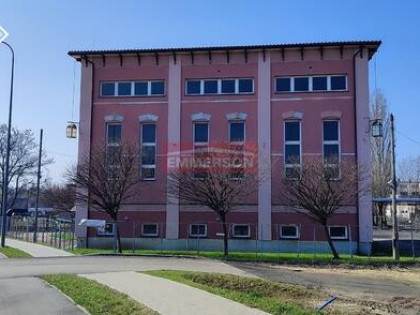 Budynek biurowo usługowy