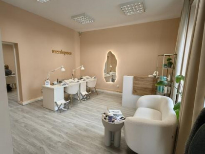 Wynajmę lokal 60 m2 w centrum / bez prowizji !