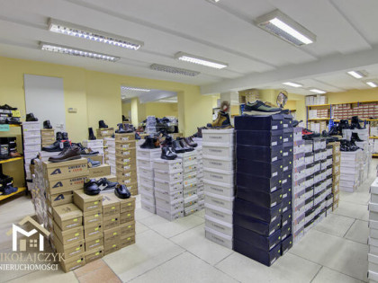 Dwa lokale usługowe w samym centrum Bartoszyc – 475 m2