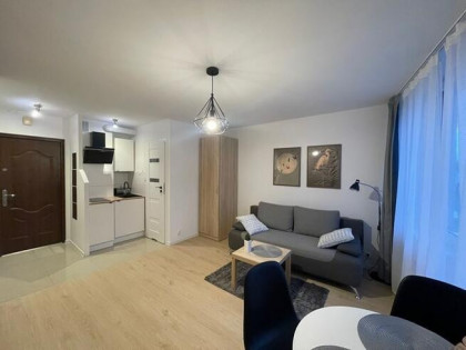 Bora-Komorowskiego 87A, kawalerka z balkonem