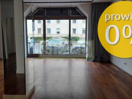 Parter, witryny, ogródek zabytkowa kamienica