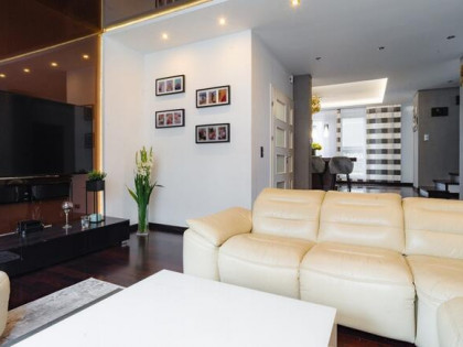 MIESZKANIE 148m²–TARAS 30m²–2POZIOMOWE–WYS STAND