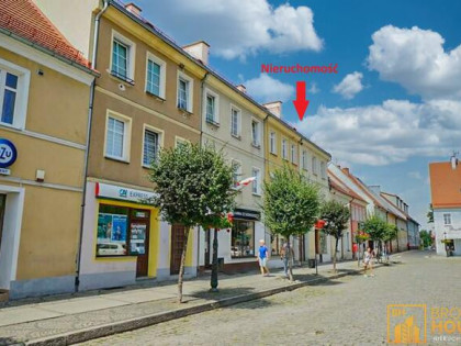 Mieszkanie Lewin Brzeski, Rynek