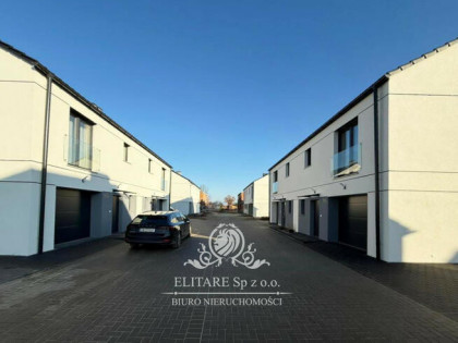 REZERWACJA/Dom o pow. 109,m2 + garaż 16,24m2, pompa ciepła/ Miłoszyce