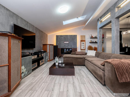 Na sprzedaż przestronny dom parterowy z garażem