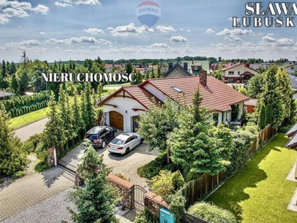 Komfortowy dom nad jeziorem Sławskim