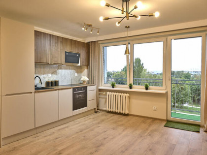 Gołębiów 1, 2 pokoje po remoncie z balkonem