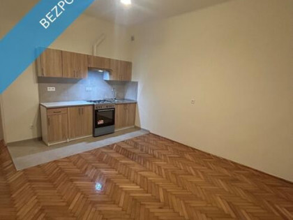 Atrakcyjne mieszkanie 42,67m2 w centrum do wynajęcia, 2 pokoje.