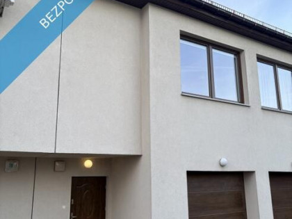 Sprzedam dom w zabudowie szeregowej w Bielanach Wrocławskich