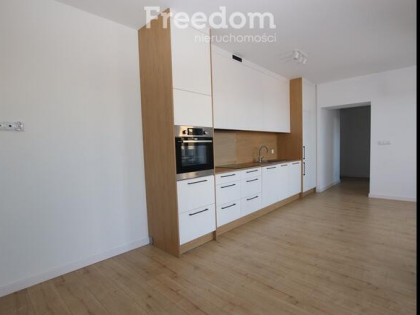 3 pokoje po remoncie z balkonem | Centrum Dąbia